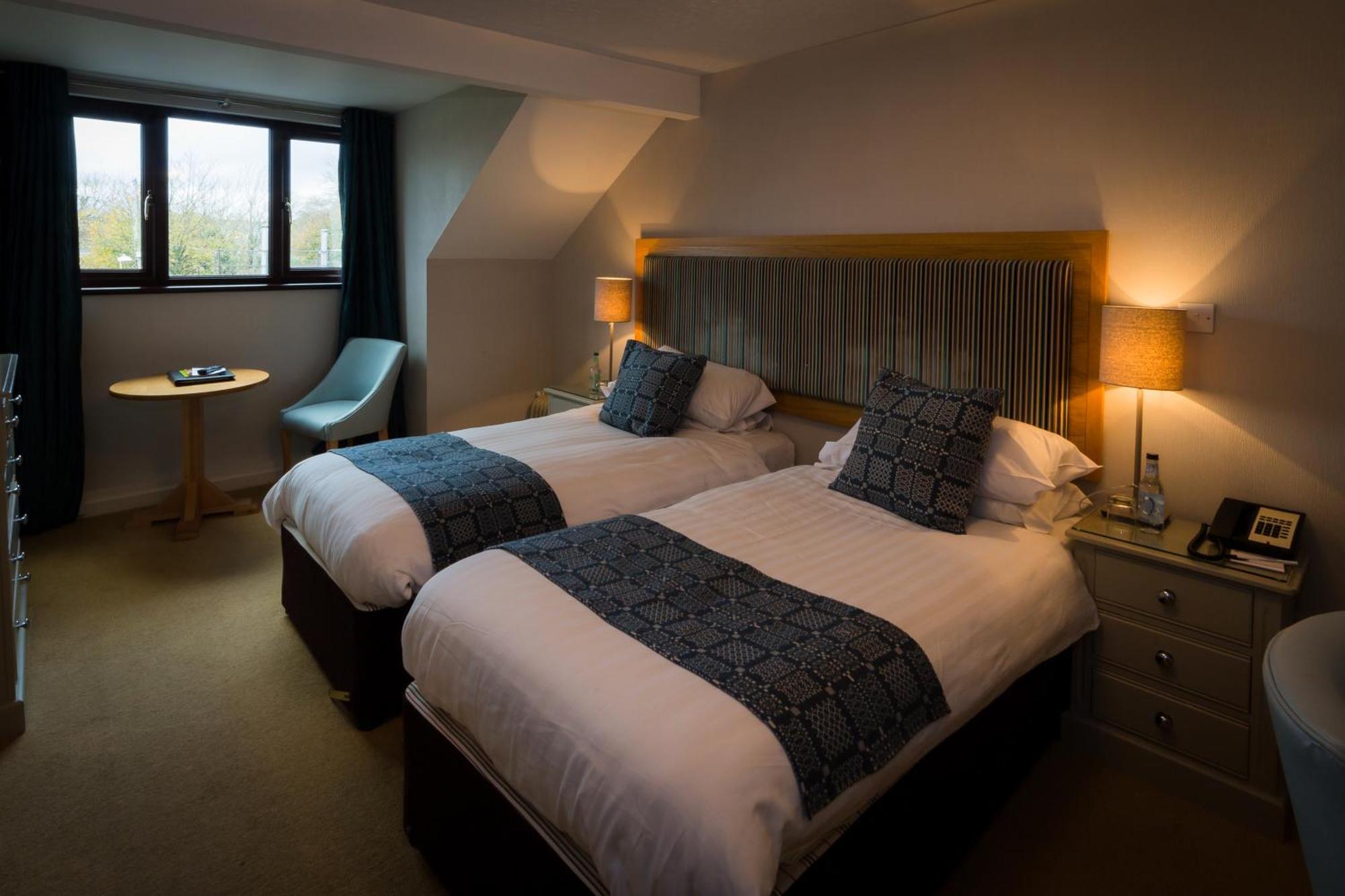 Wolfscastle Country Hotel Haverfordwest Extérieur photo