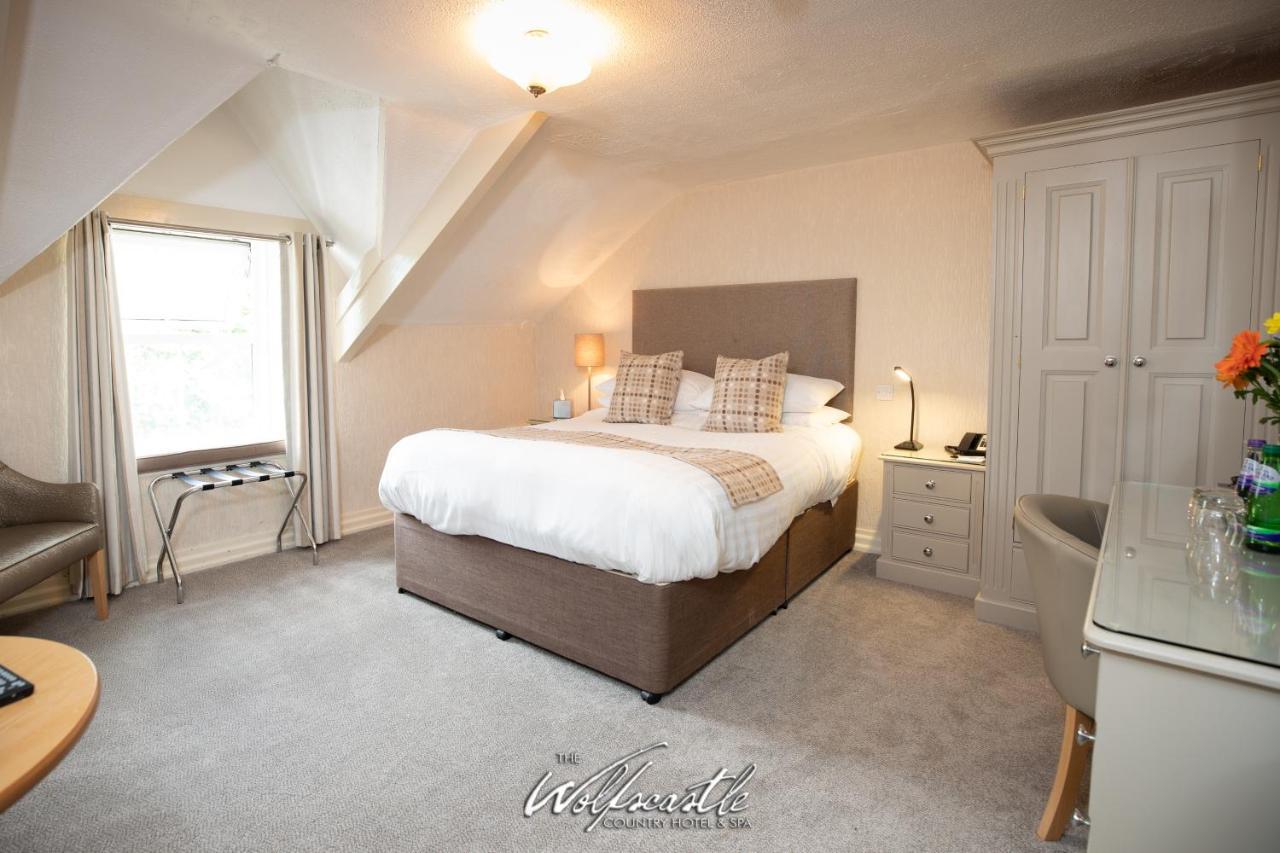 Wolfscastle Country Hotel Haverfordwest Extérieur photo